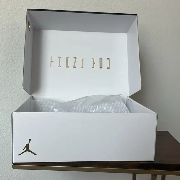Jordan Air 11 Retro “Gratitude” Box Only - Picture 3 of 3